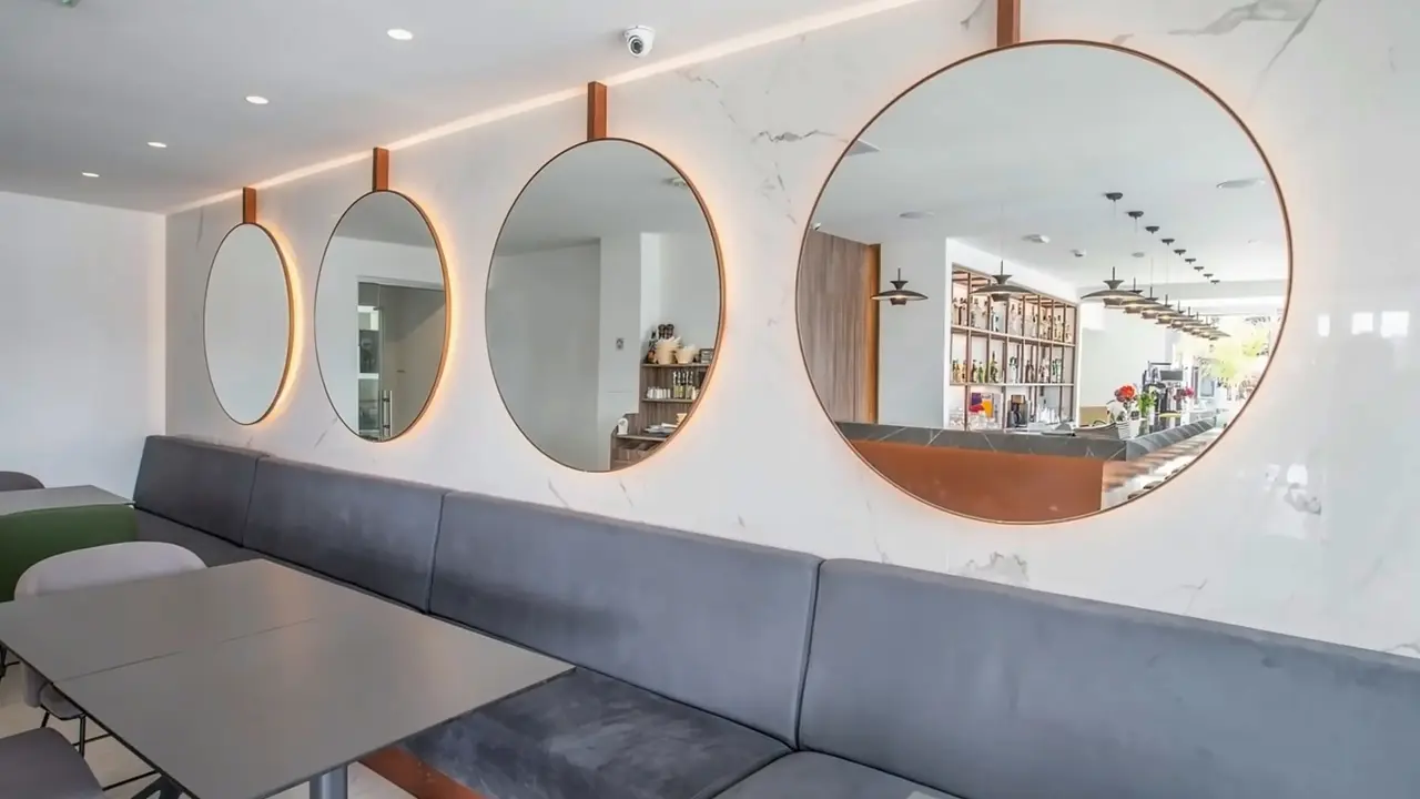 Anthea Hotel Apartments