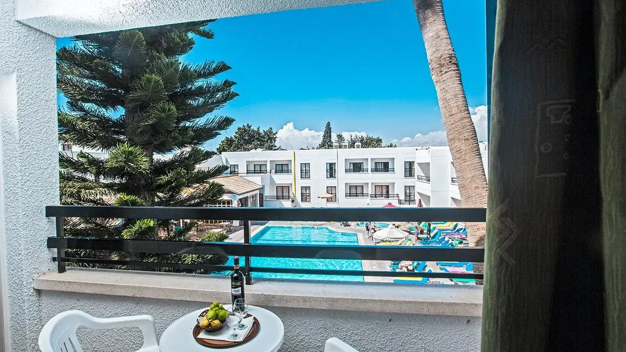 Anthea Hotel Apartments