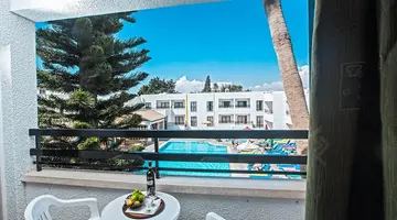 Anthea Hotel Apartments