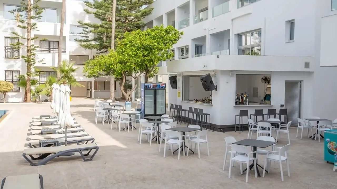 Anthea Hotel Apartments