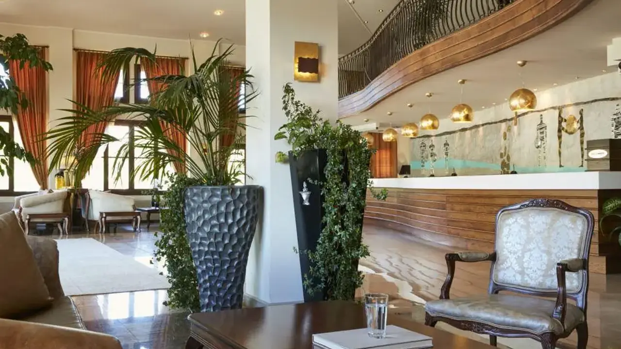 Anthemus Sea Beach Hotel and Spa