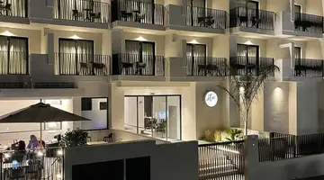 Antigon Urban Chic Hotel