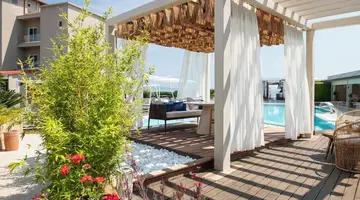 Antigoni Seaside Resort