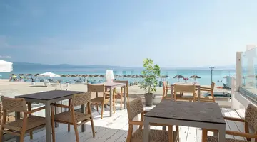 Antigoni Seaside Resort