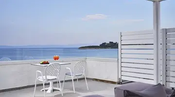 Antigoni Seaside Resort