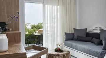 Antigoni Seaside Resort
