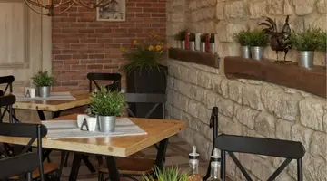 Antik Apartments