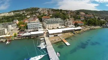Antik Apartments