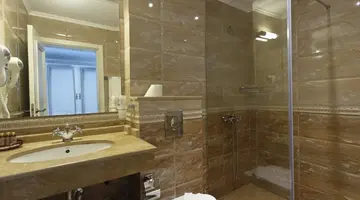 Antik Apartments
