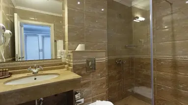 Antik Apartments