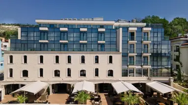 Antik Apartments