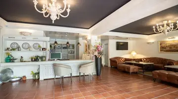 Antik Apartments
