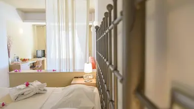 ANTINEA SUITES & SPA HOTEL