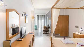 Antinea Suites & Spa Hotel