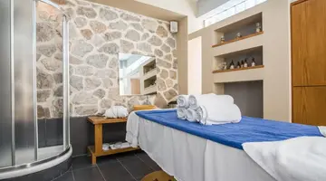 _ANTINEA SUITES & SPA