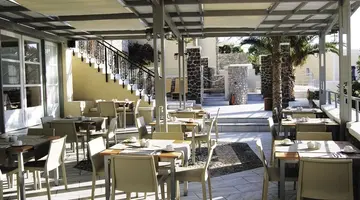Antinea Suites & Spa