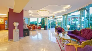 ANTIQUE ROMAN PALACE "MUSEUM HOTEL"