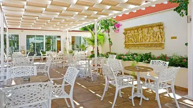 ANTIQUE ROMAN PALACE "MUSEUM HOTEL"