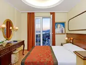 ANTIQUE ROMAN PALACE "MUSEUM HOTEL"
