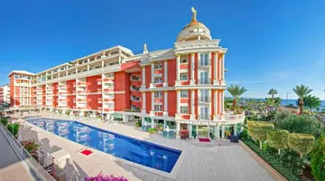 ANTIQUE ROMAN PALACE "MUSEUM HOTEL"