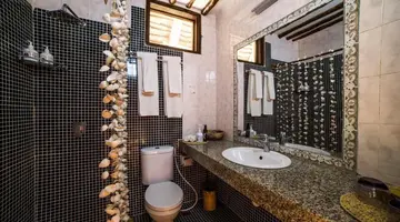 Antonio Beach Tree House Hotel & Spa