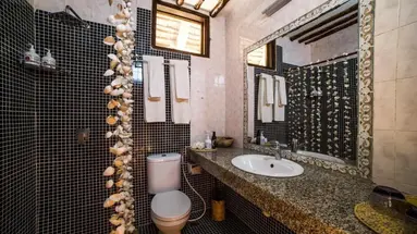 Antonio Beach Tree House Hotel & Spa