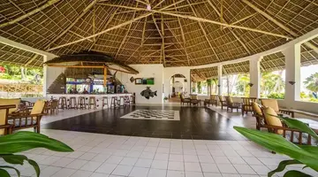 Antonio Beach Tree House Hotel & Spa