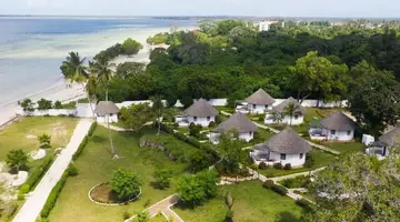 Antonio Beach Tree House Hotel & Spa
