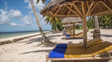Antonio Beach Tree House Hotel & Spa