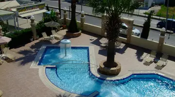Antonios Hotel