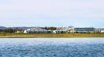 AP Cabanas Beach and Nature