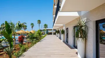 AP Cabanas Beach & Nature