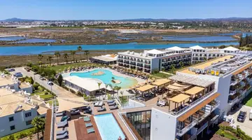 AP Cabanas Beach & Nature