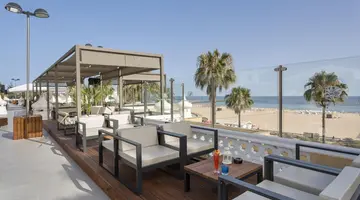 AP Oriental Beach - Adults Friendly
