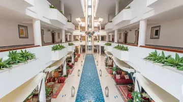 AP Oriental Beach