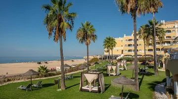 AP Oriental Beach