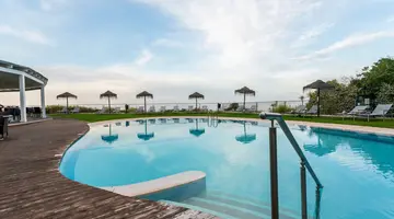 AP Oriental Beach