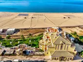 AP Oriental Beach
