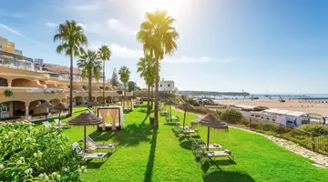 AP Oriental Beach