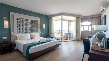 AP Oriental Beach
