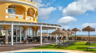 AP Oriental Beach