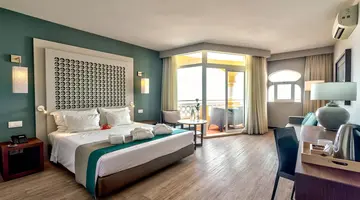 AP Oriental Beach