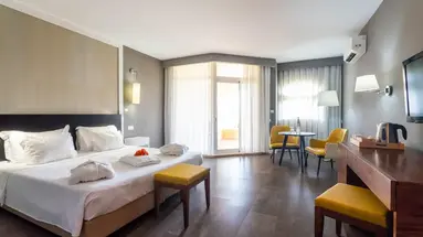 AP Oriental Beach