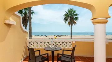 AP Oriental Beach