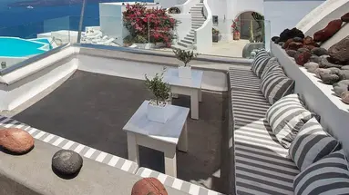 Apanemo Hotel and Suites