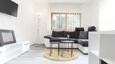 Apart Hackl