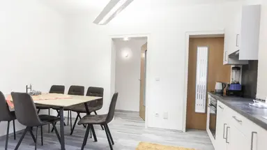 Apart Hackl