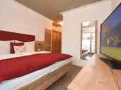Apart Laudes