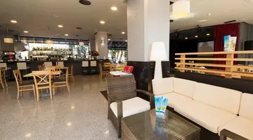 Apartahotel Fuengirola Beach