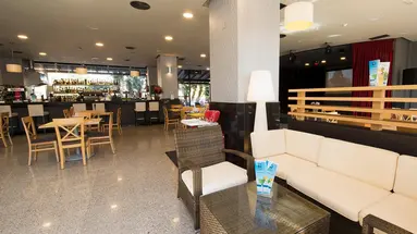 Apartahotel Fuengirola Beach